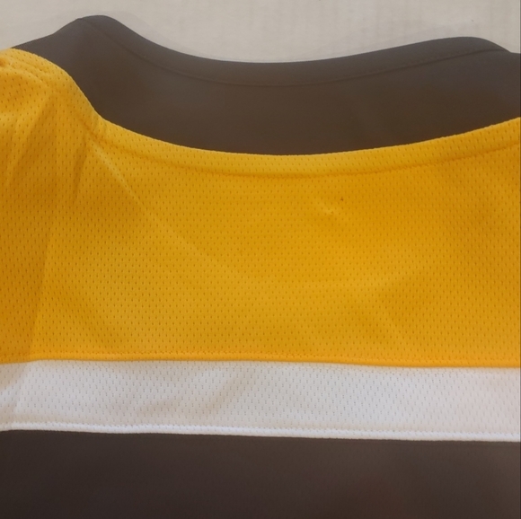 Boston Bruins Fanatics Hockey Jersey - Picture 8 of 12